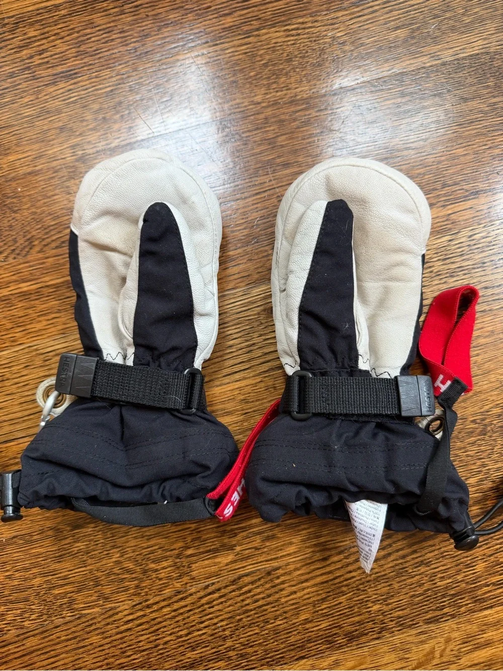 Hestra kids fleece lined mittens size 4